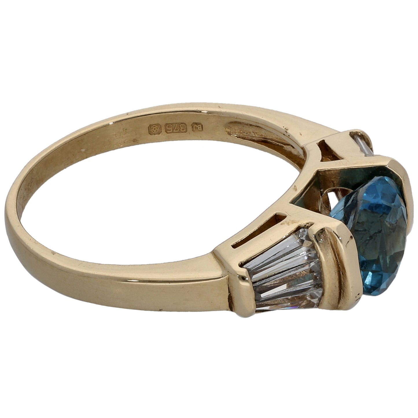 9ct Gold Topaz & Cubic Zirconia Single Stone Ring with Accent Stones Size M