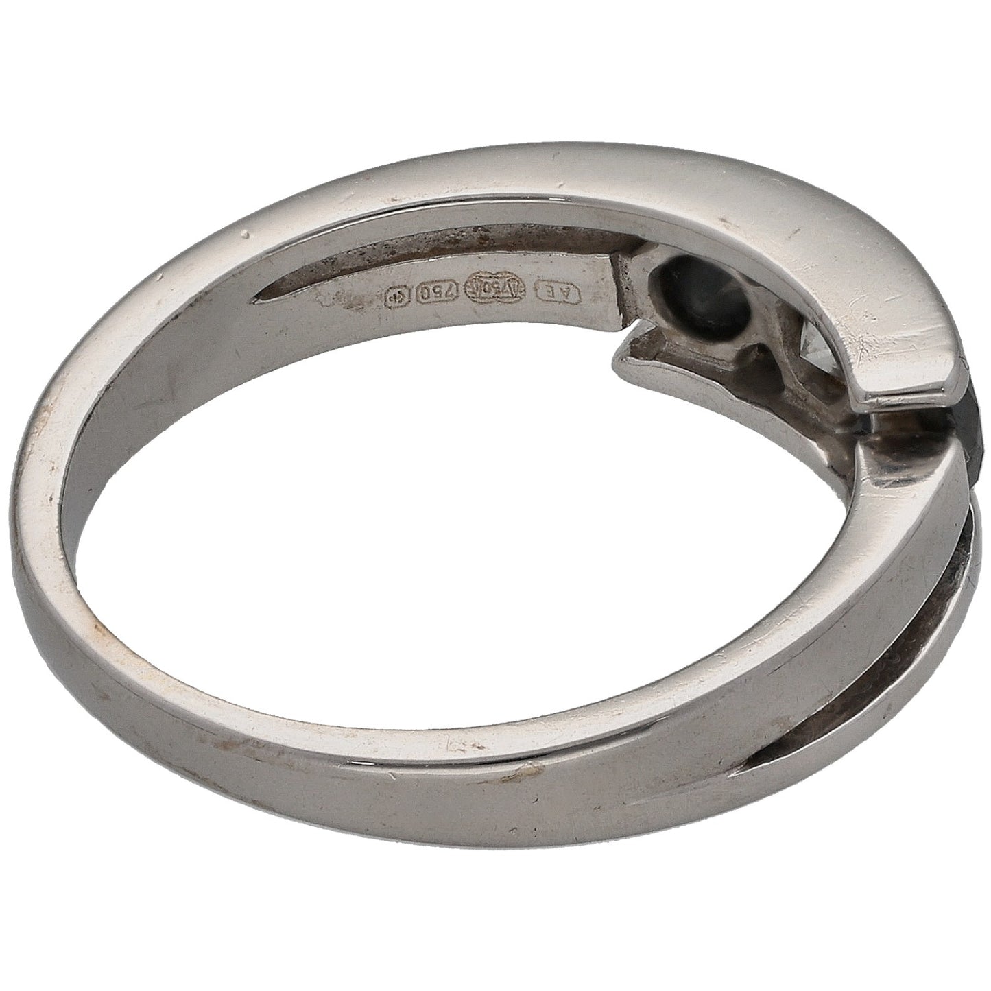 18ct White Gold 0.45ct Diamond Three Stone Ring Size N