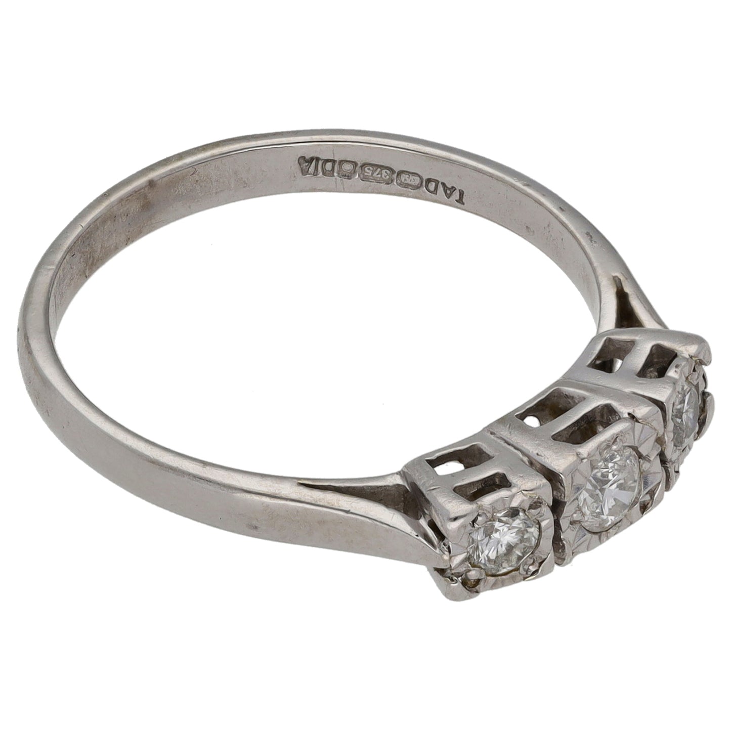 9ct White Gold 0.25ct Diamond Trilogy Ring Size P