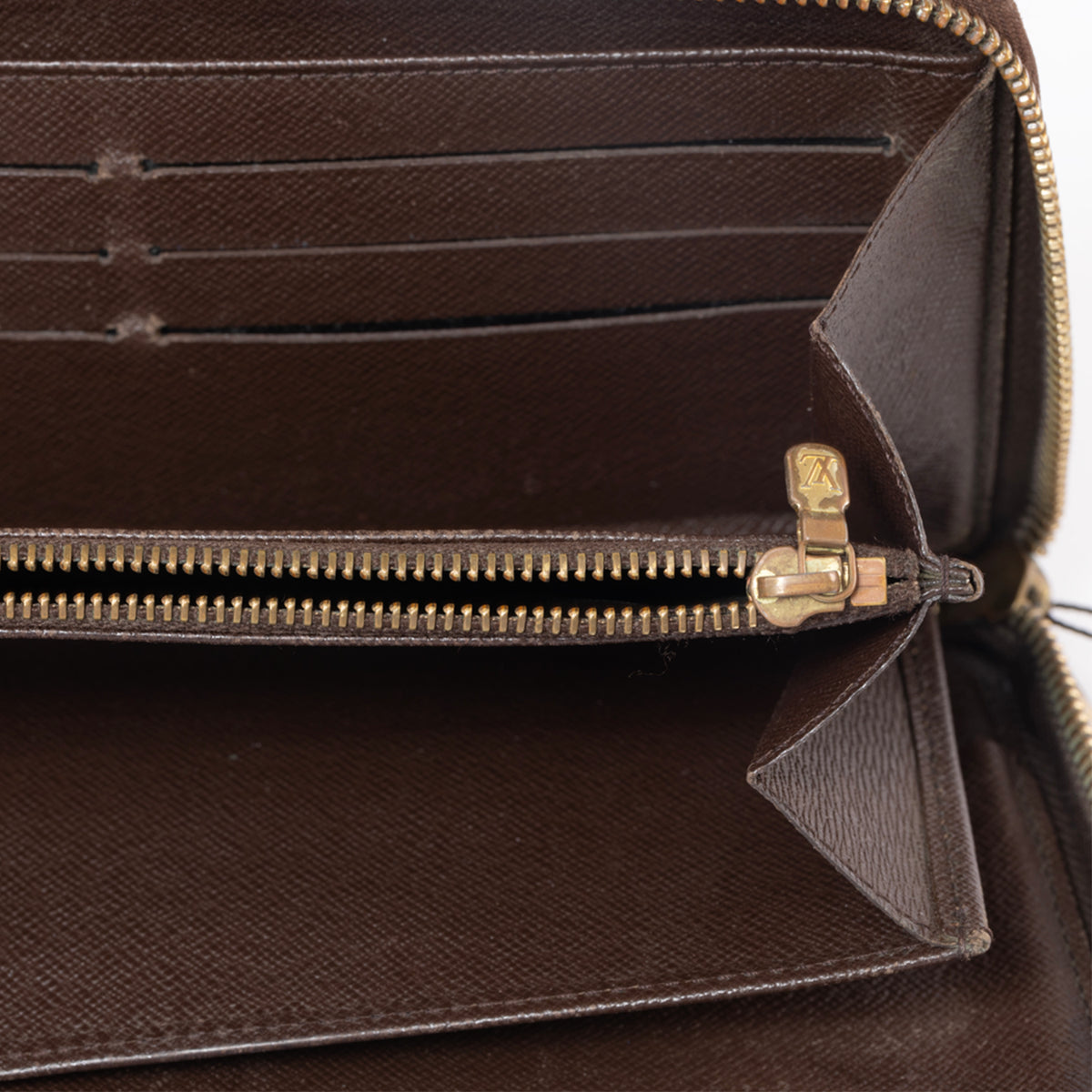 Louis Vuitton Zippy Purse Damier Leather Purse - Brown