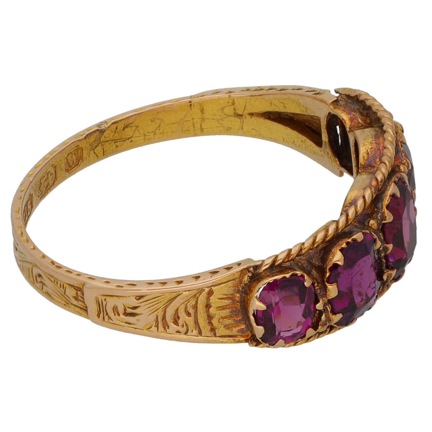 15ct Gold Garnet A&V Stone Set Ring Size O