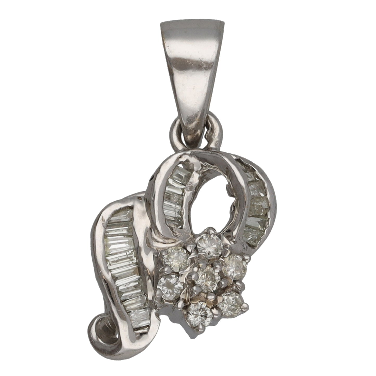 9ct White Gold 0.27ct Diamond Dress/Cocktail Pendant