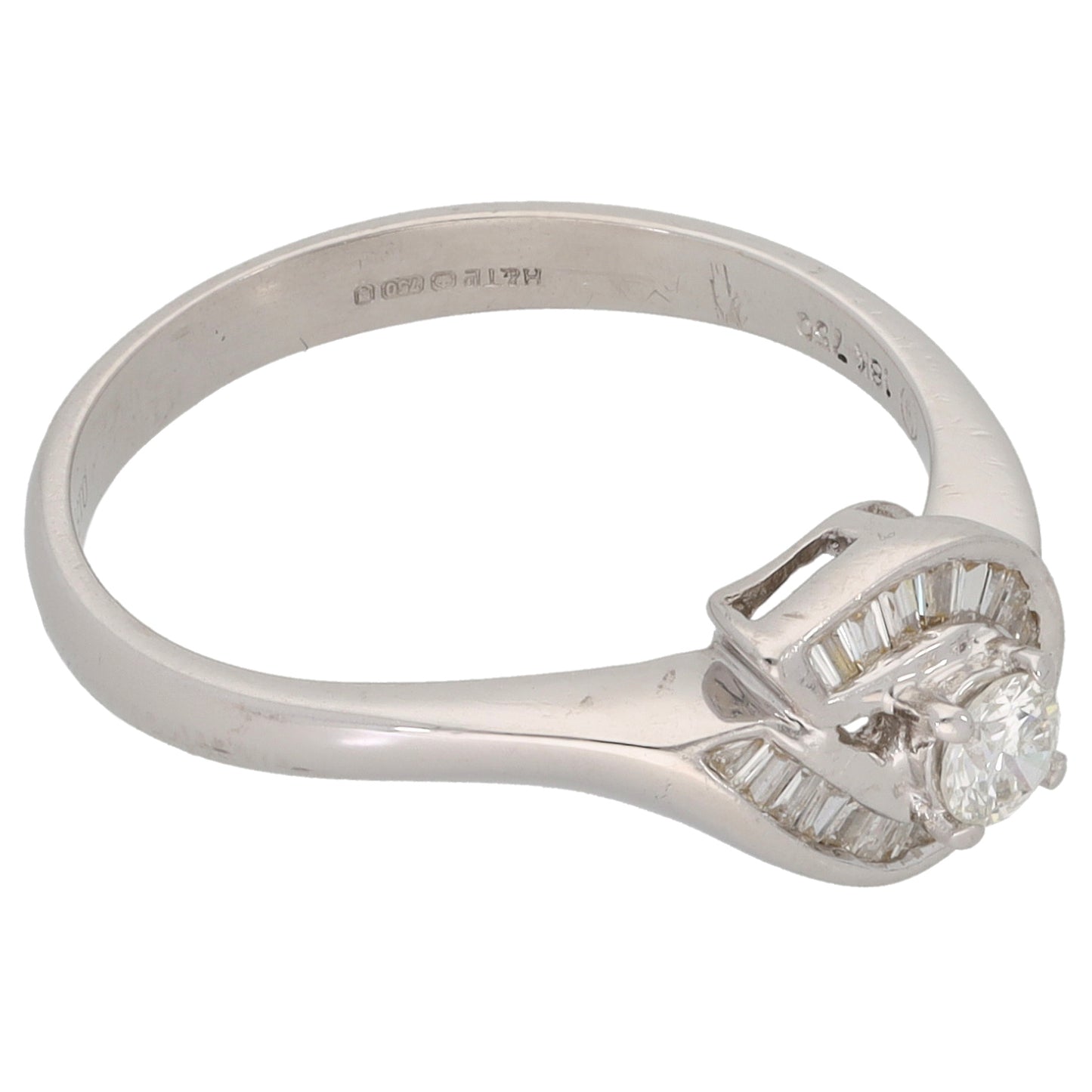 18ct Gold 0.235ct Diamond Solitaire Ring With Accent Stones Size M