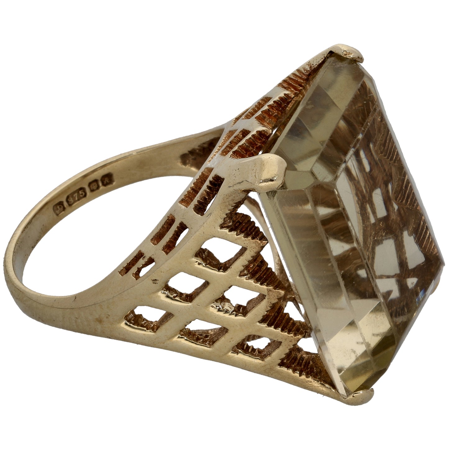 9ct Gold Quartz Single Stone Ring Size M