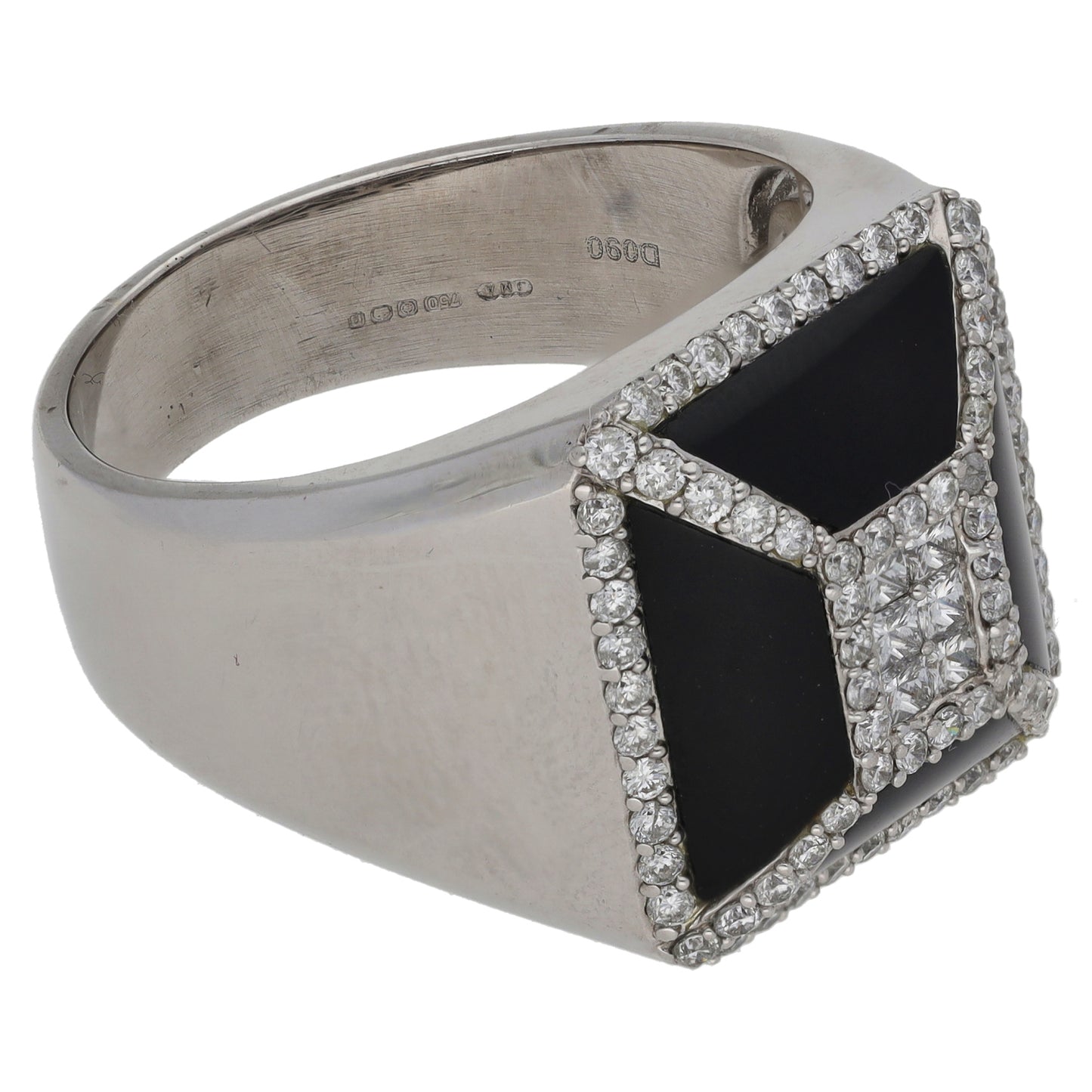 18ct White Gold 0.67ct Diamond & Onyx Alternative Ring Size V