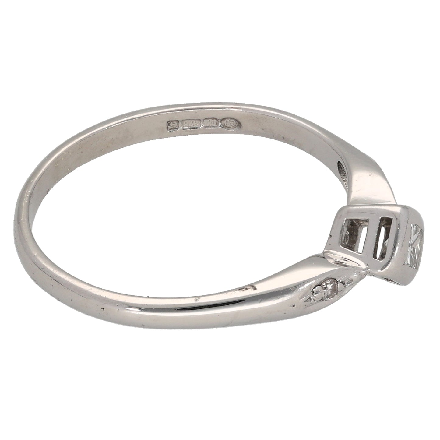 9ct White Gold 0.07ct Diamond Three Stone Ring Size Q