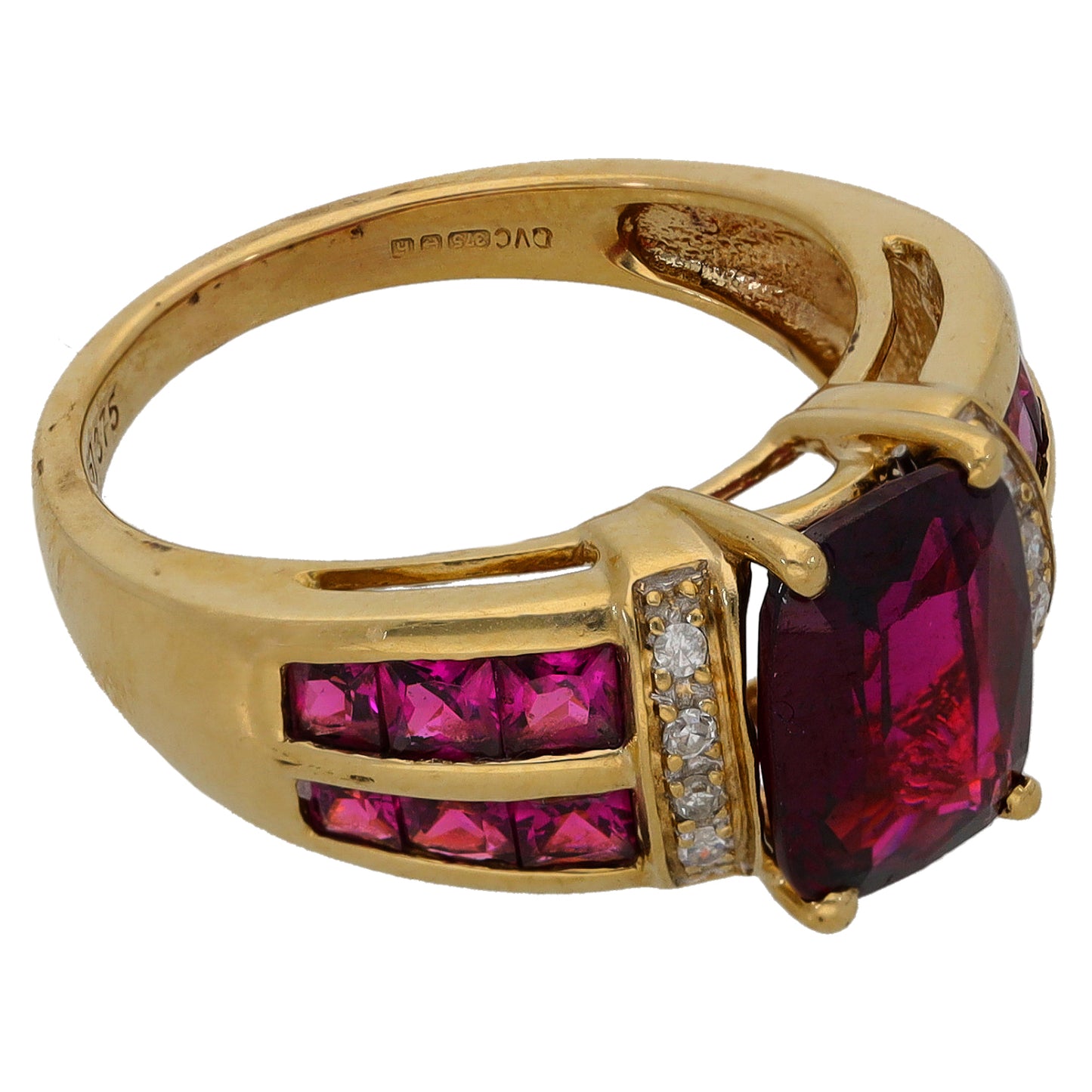 9ct Gold Garnet & 0.04ct Diamond Dress/Cocktail Ring Size J