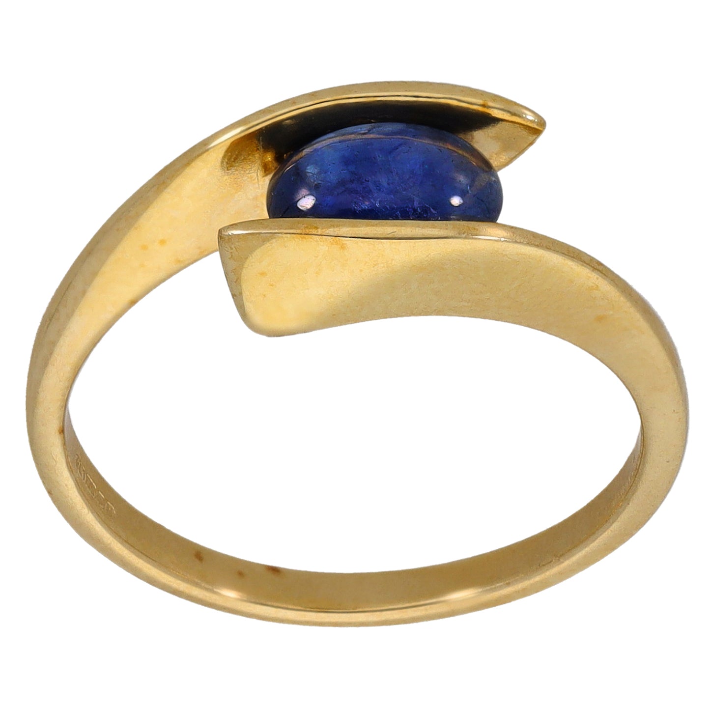 9ct gold ring with bezel-set round blue sapphire stone