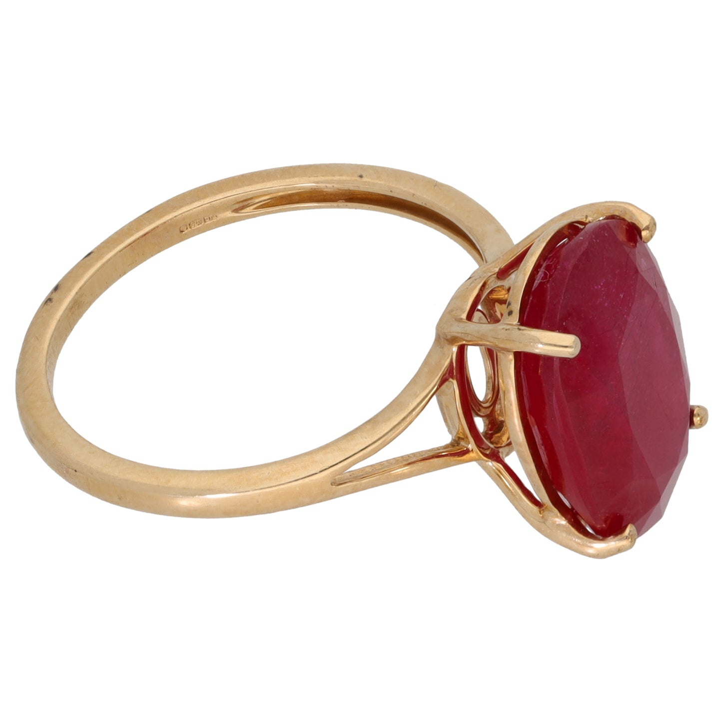 9ct Gold Glass Filled Ruby Single Stone Ring Size Q
