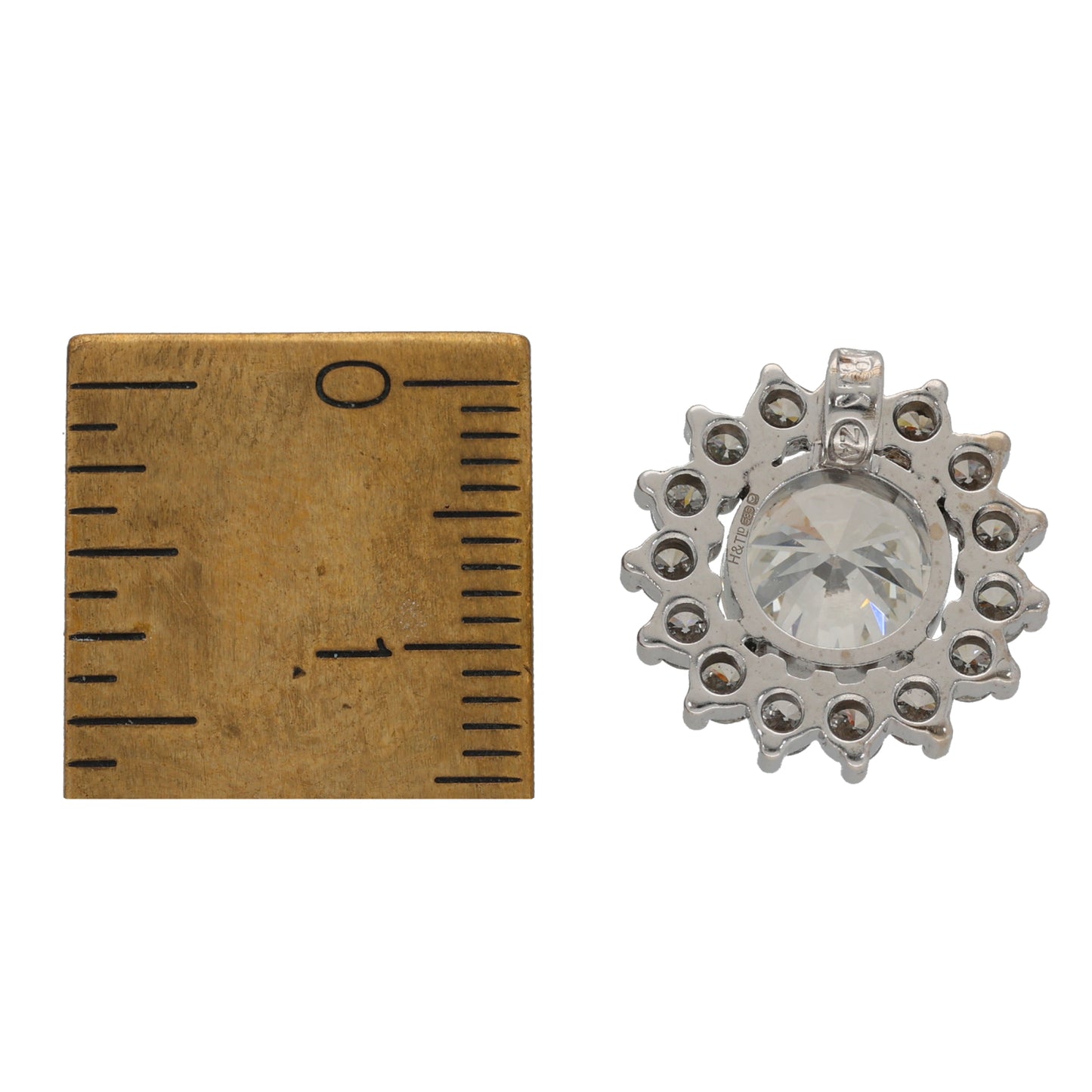 14ct White Gold 2.30ct Diamond Cluster Pendant