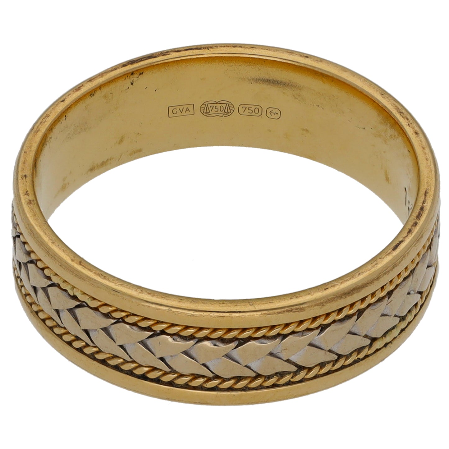 18ct Bi-Colour Gold Patterned Wedding Ring Size P