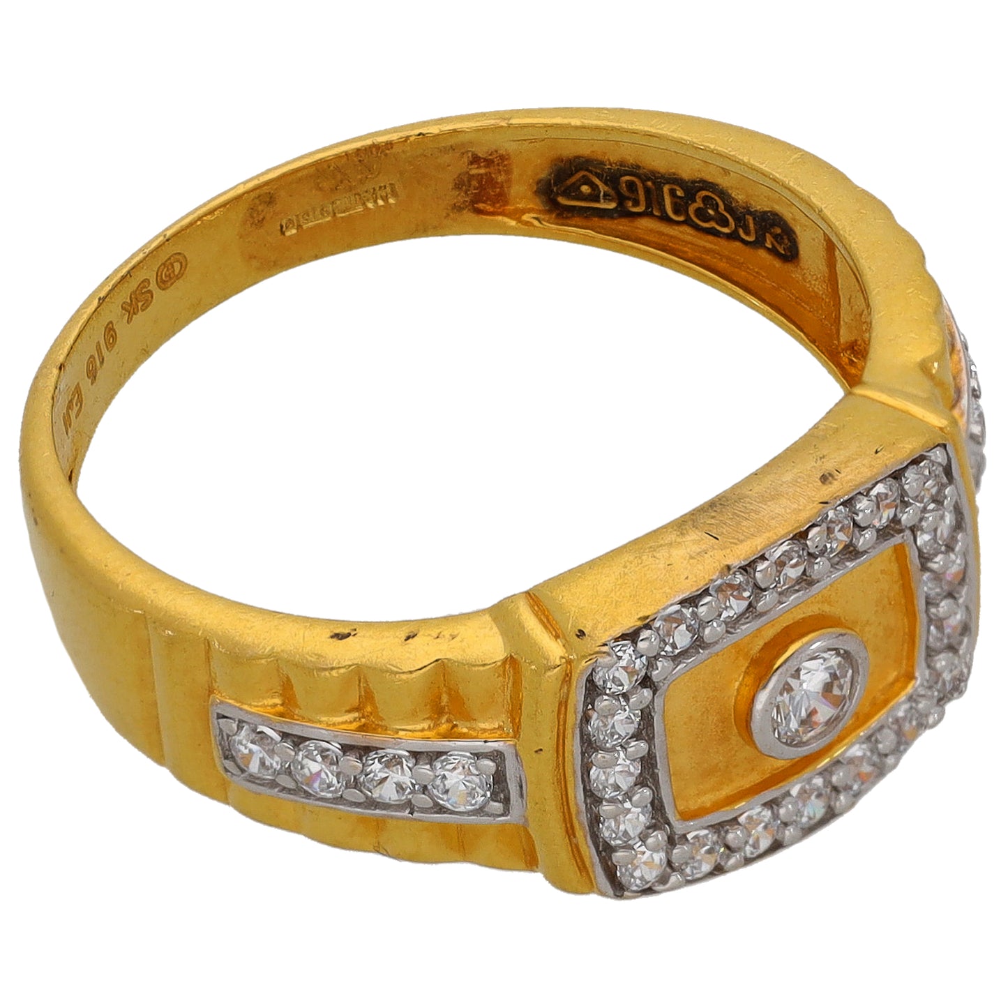 22ct Gold Cubic Zirconia Patterned Signet Ring Size Q