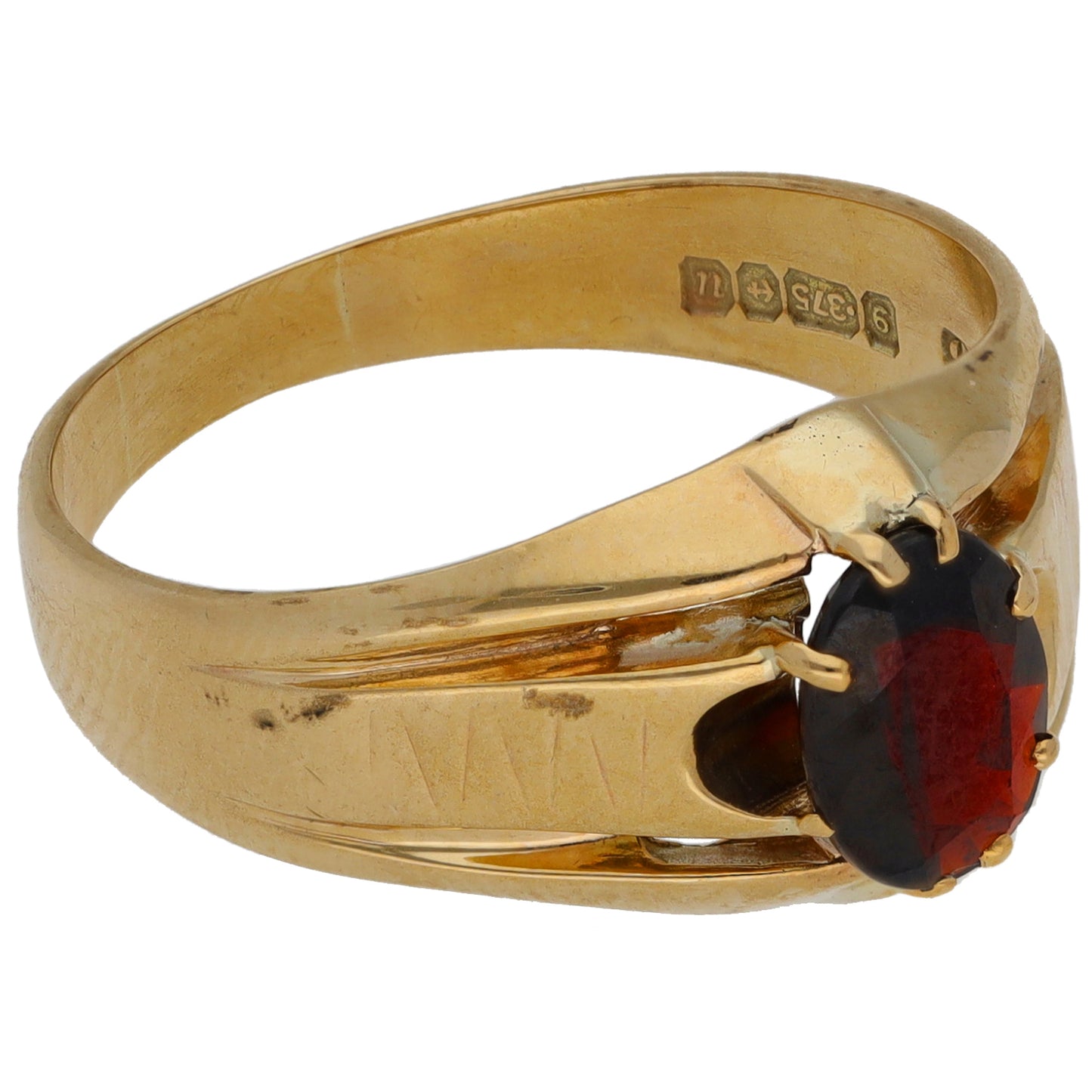 9ct Gold Garnet Single Stone Ring Size U