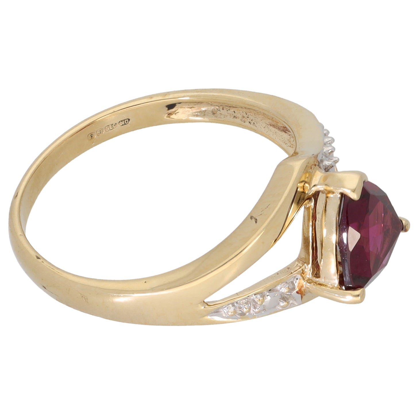 9ct Gold Garnet Single Stone Ring Size N