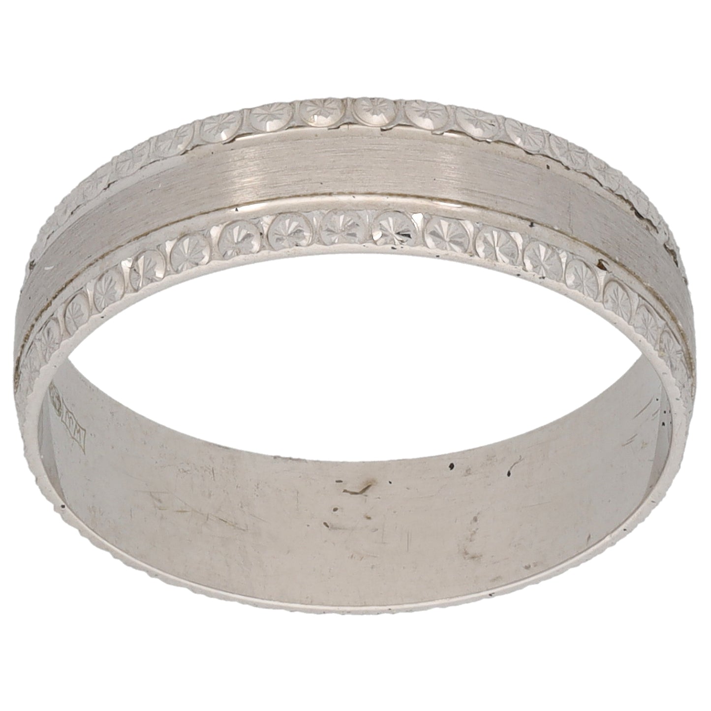 9ct White Gold Patterned Wedding Ring Size O