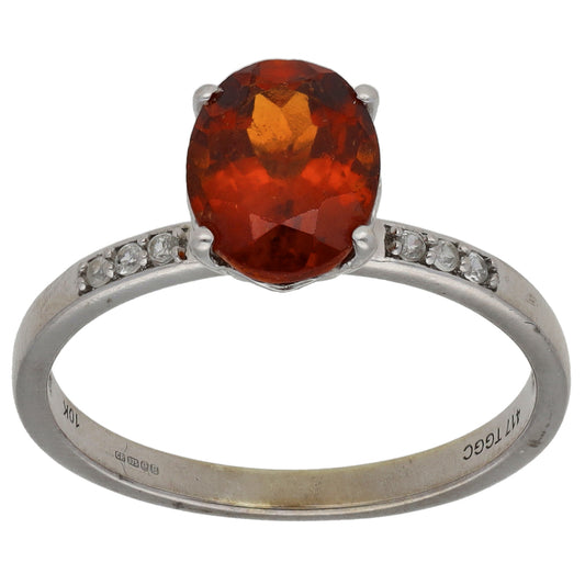 9ct White Gold Garnet & Cubic Zirconia Single Stone Ring with Accent Stones Size Q