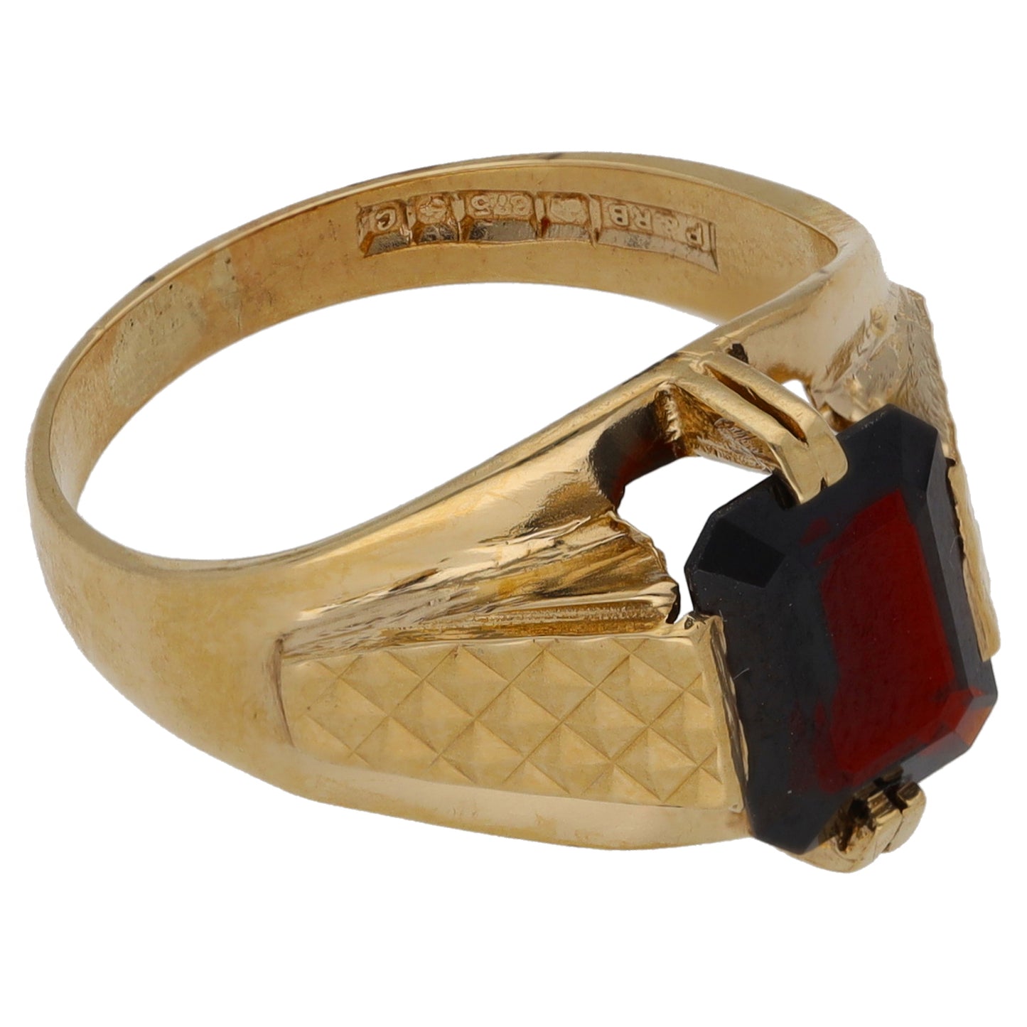 9ct Gold Garnet Single Stone Ring Size P
