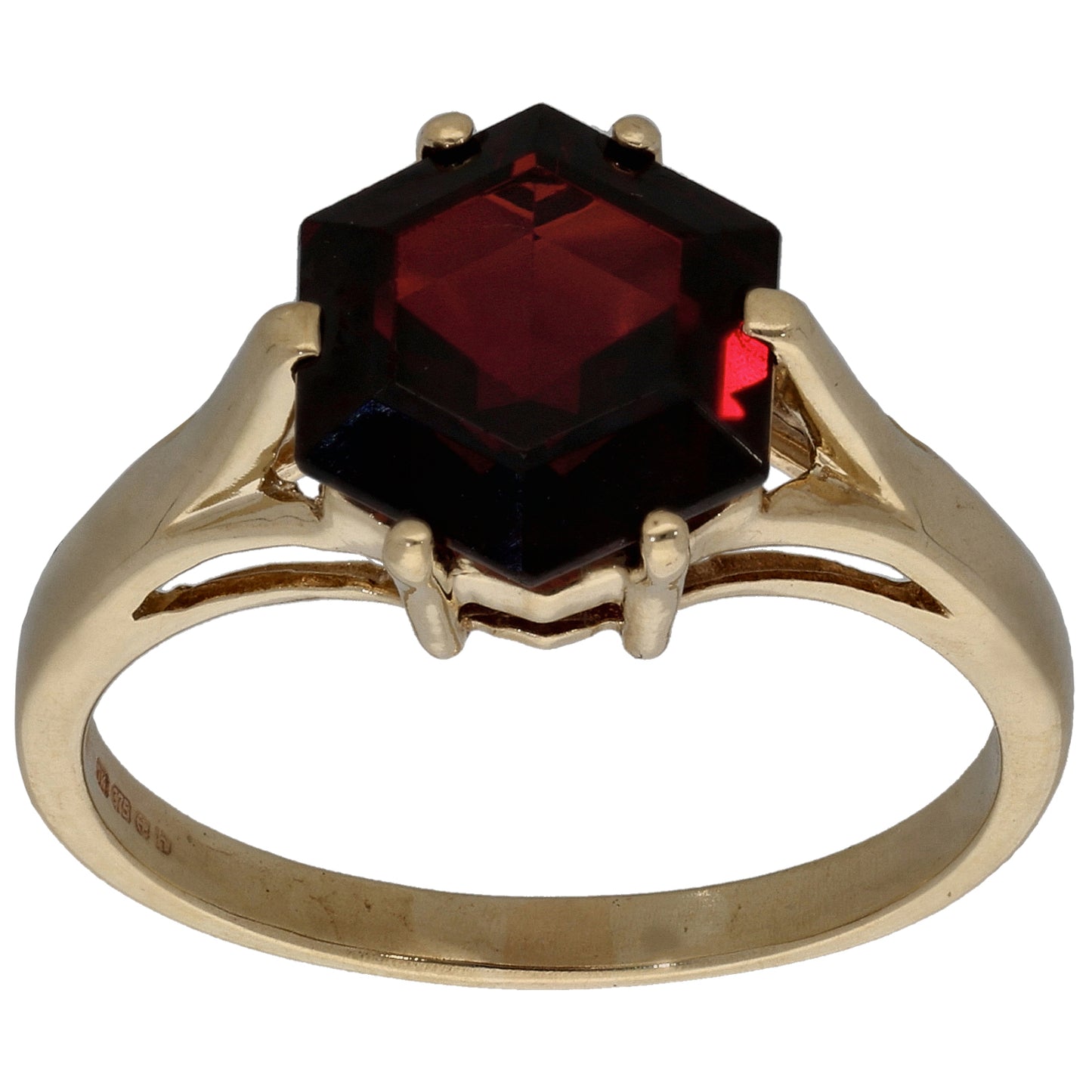 9ct Gold Garnet Single Stone Ring Size P