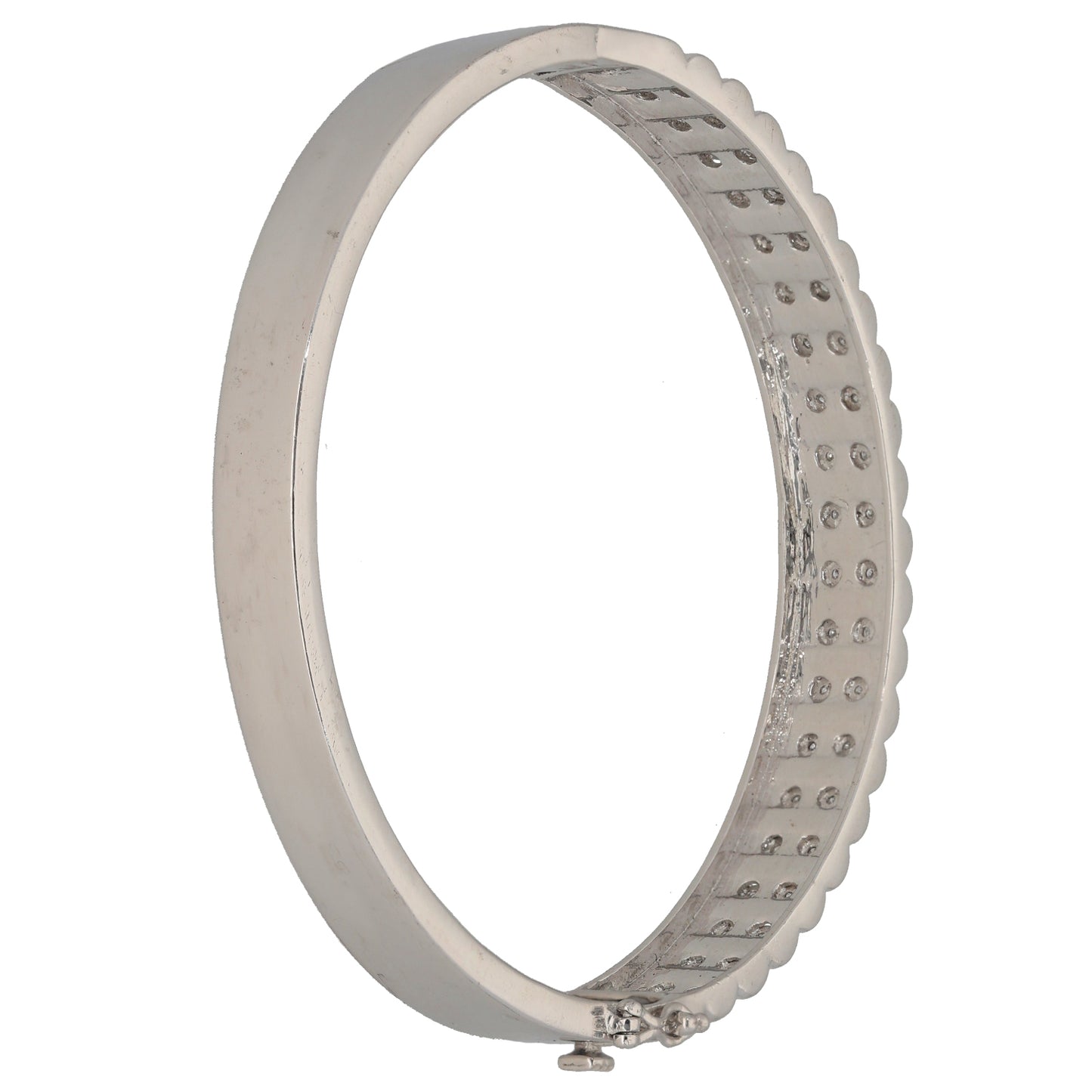 9ct White Gold 0.20ct Diamond Hinged/Clasp Bangle