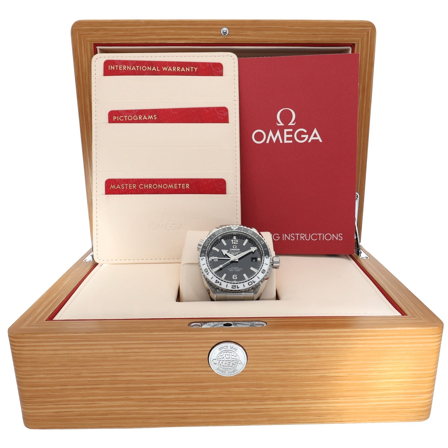 Omega Planet Ocean 215.30.44.22.01.001 43.5mm Stainless Steel Watch (Ex-Display)