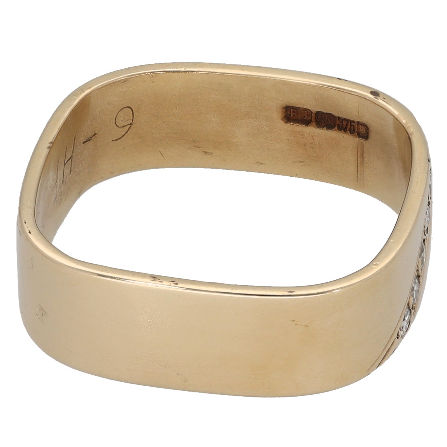 9ct Gold 0.05ct Diamond Shaped Wedding Ring Size P