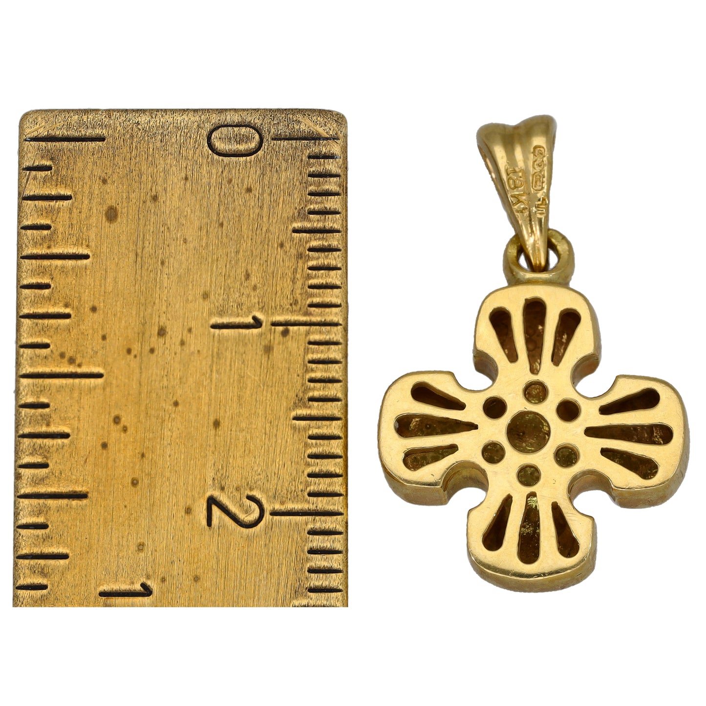 18ct Gold Alternative Pendant