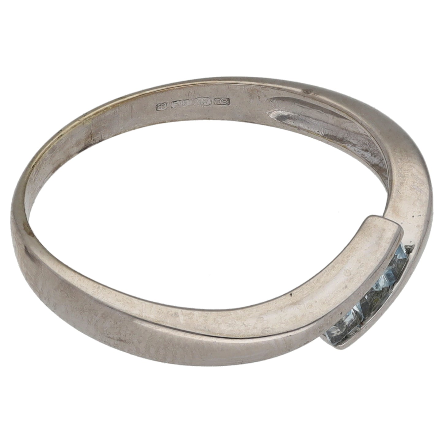 9ct White Gold Topaz Three Stone Ring Size P