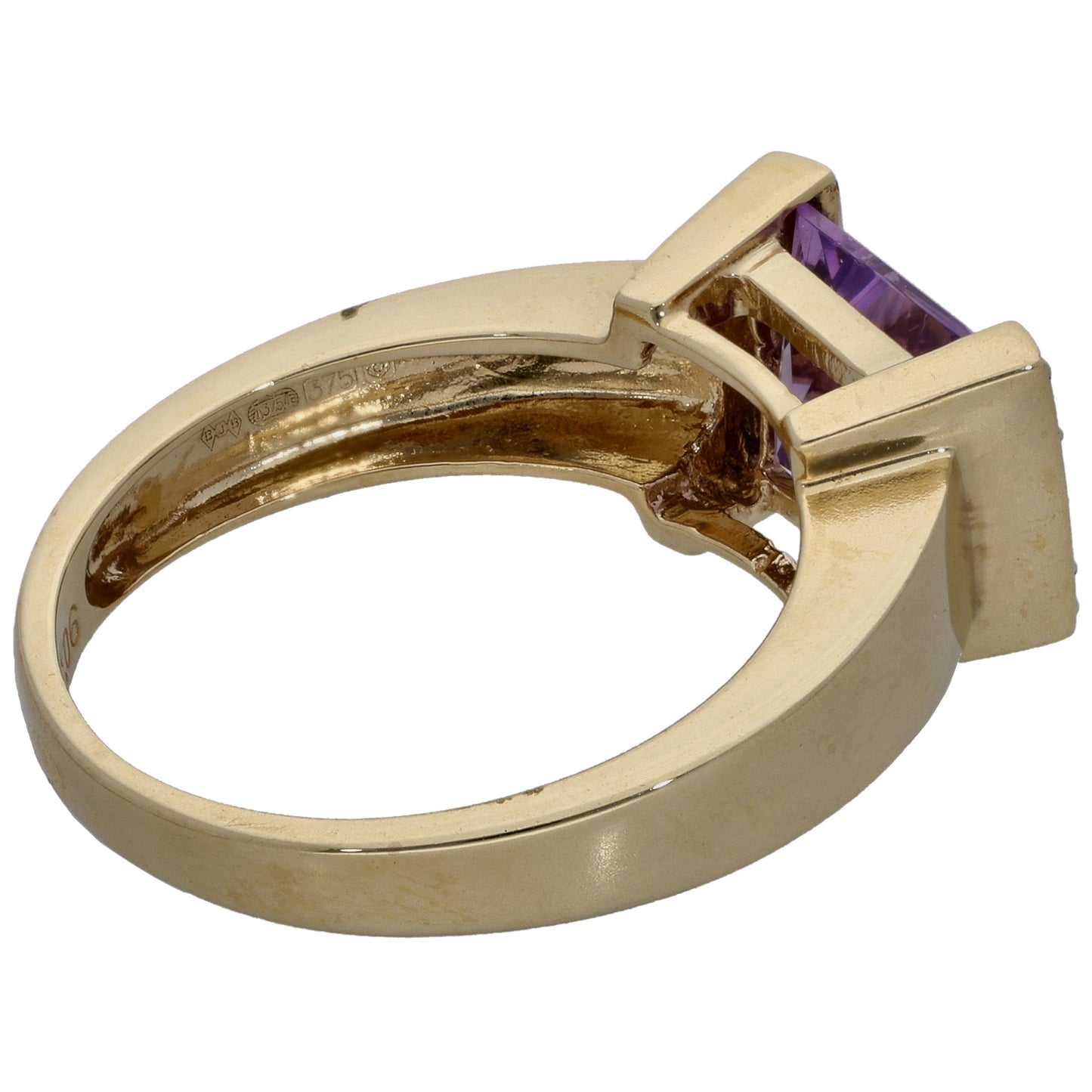 9ct Bicolour Gold 0.04ct Diamond & Amethyst Dress/Cocktail Ring Size P