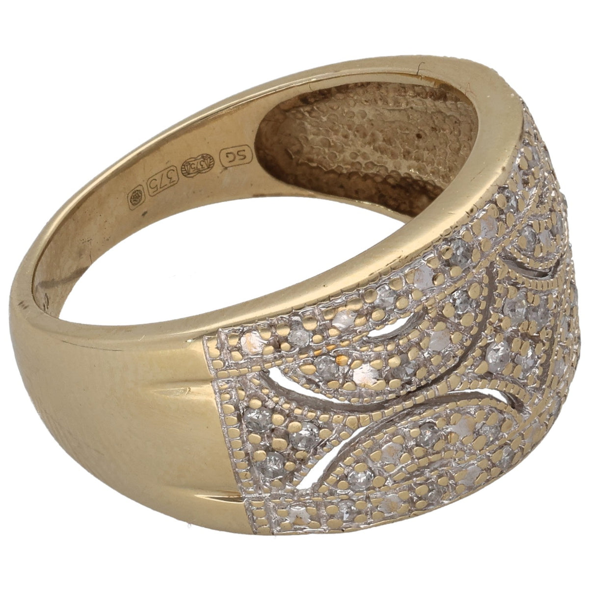 Gold ring with diamond cluster patterned face