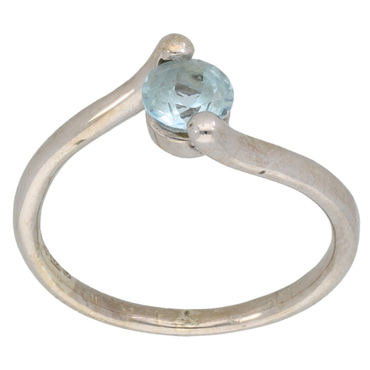 9ct White Gold Topaz Single Stone Ring Size L
