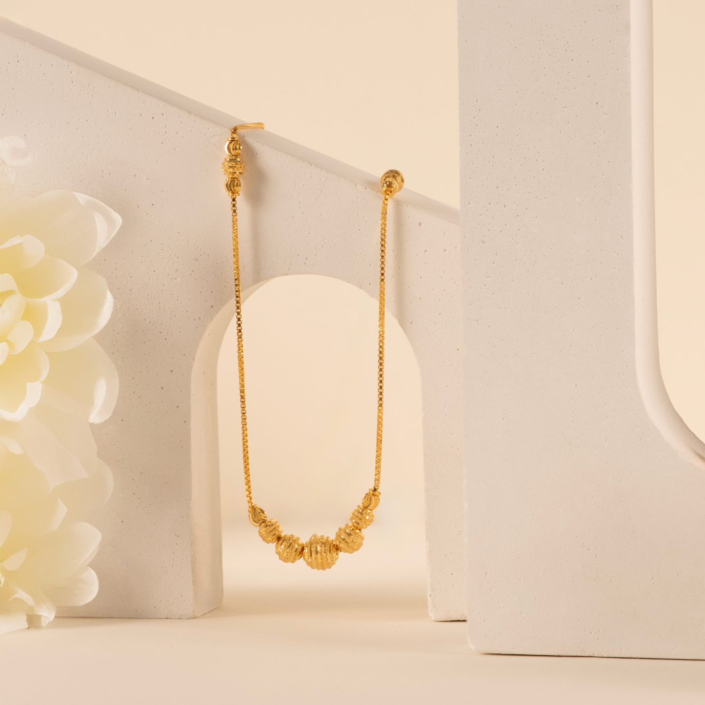 New 22ct Gold Fancy Bead Necklace 18"