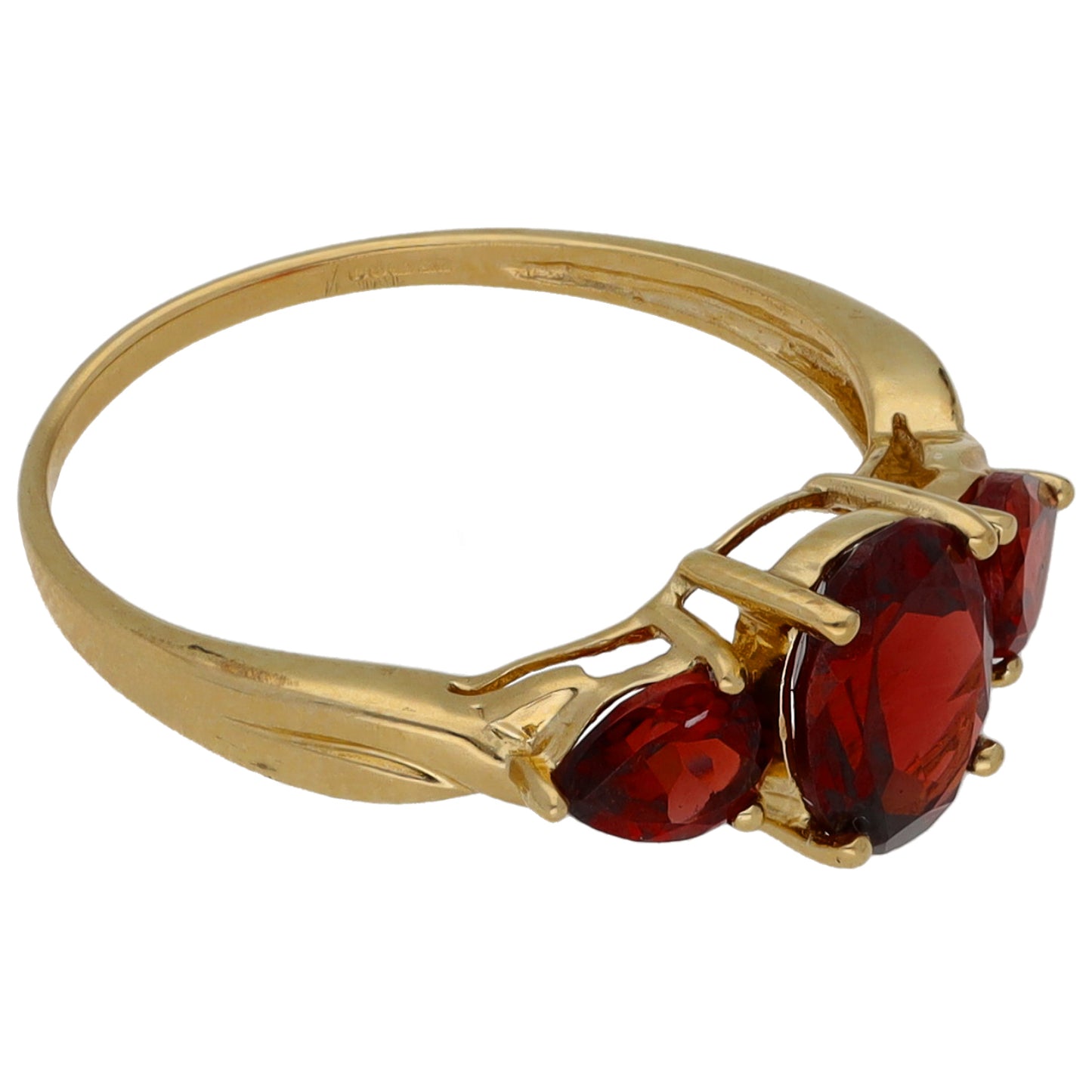 9ct Gold Garnet Three Stone Ring Size O