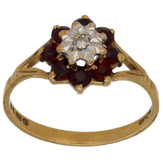 9ct Gold Garnet & 0.03ct Diamond Dress/Cocktail Ring Size O