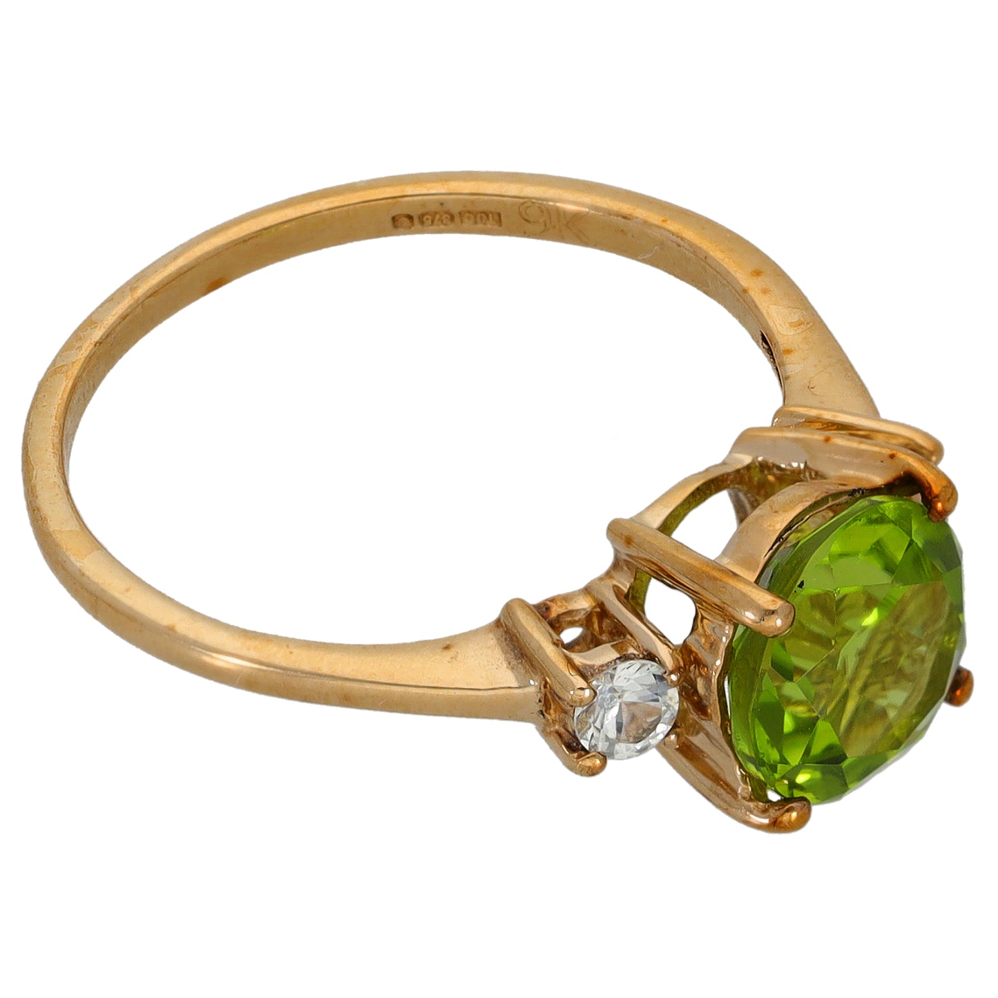 9ct gold cocktail ring with large green faceted stone and two clear stones, size O