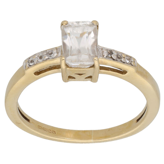 9ct Gold Cubic Zirconia Single Stone Ring with Accent Stones Size L