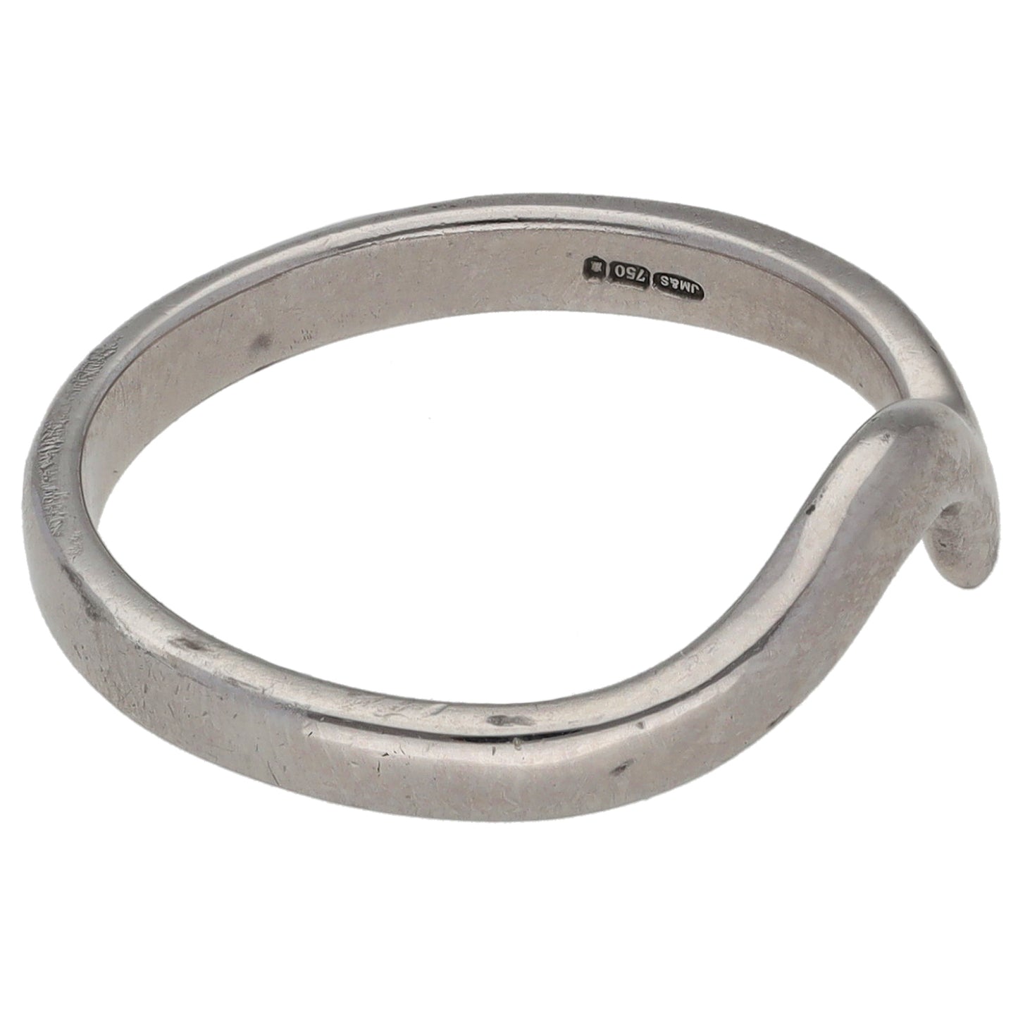 18ct White Gold Alternative Ring Size M