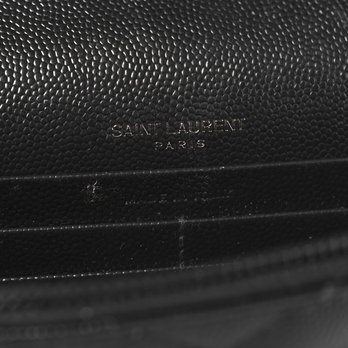 Yves Saint Laurent Grain De Poudre Matelasse Chevron Envelope Bag - Black