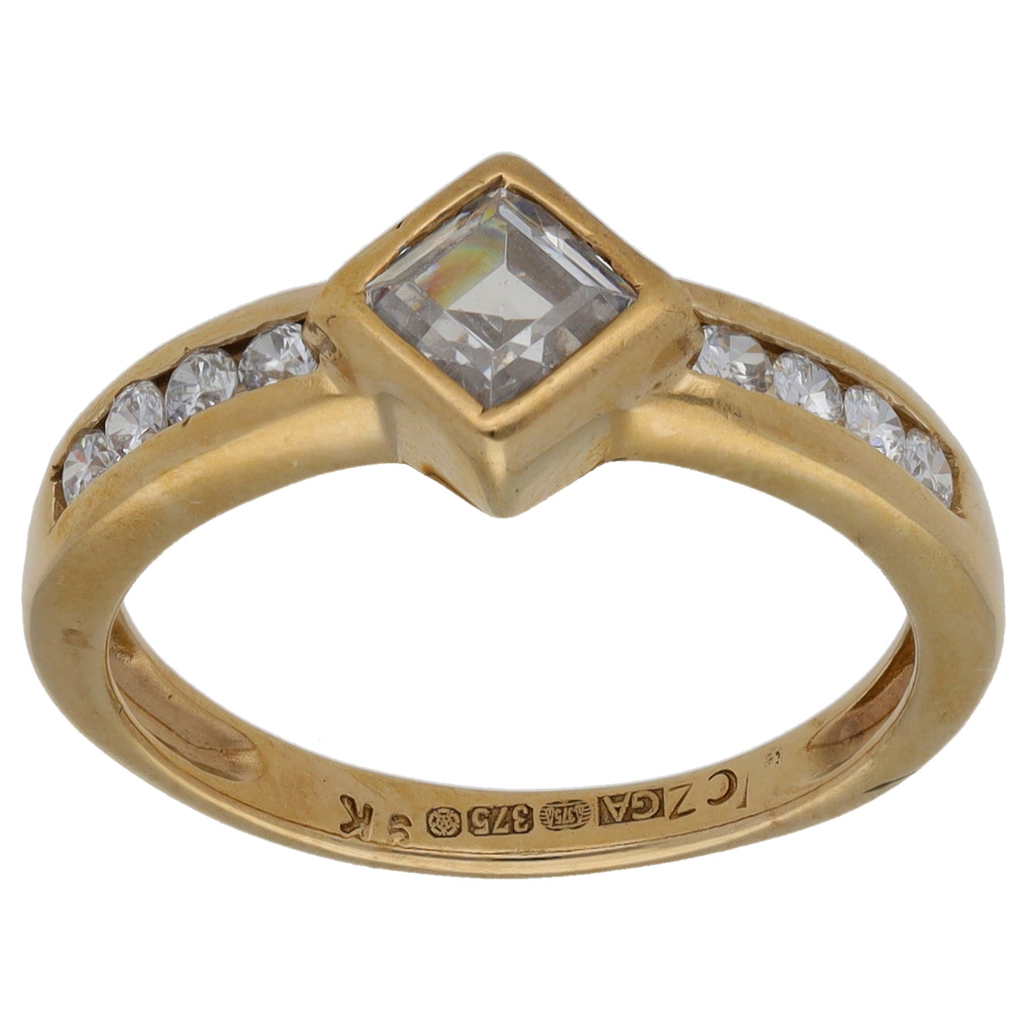 9ct Gold Imitation Single Stone Ring with Accent Stones Size O