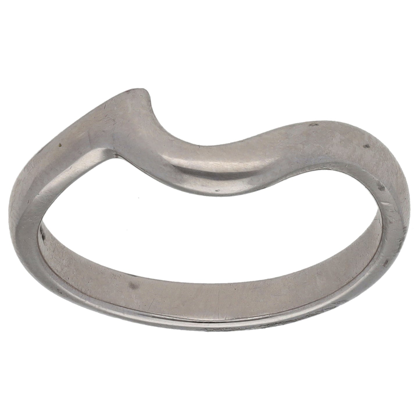 18ct White Gold Alternative Ring Size M