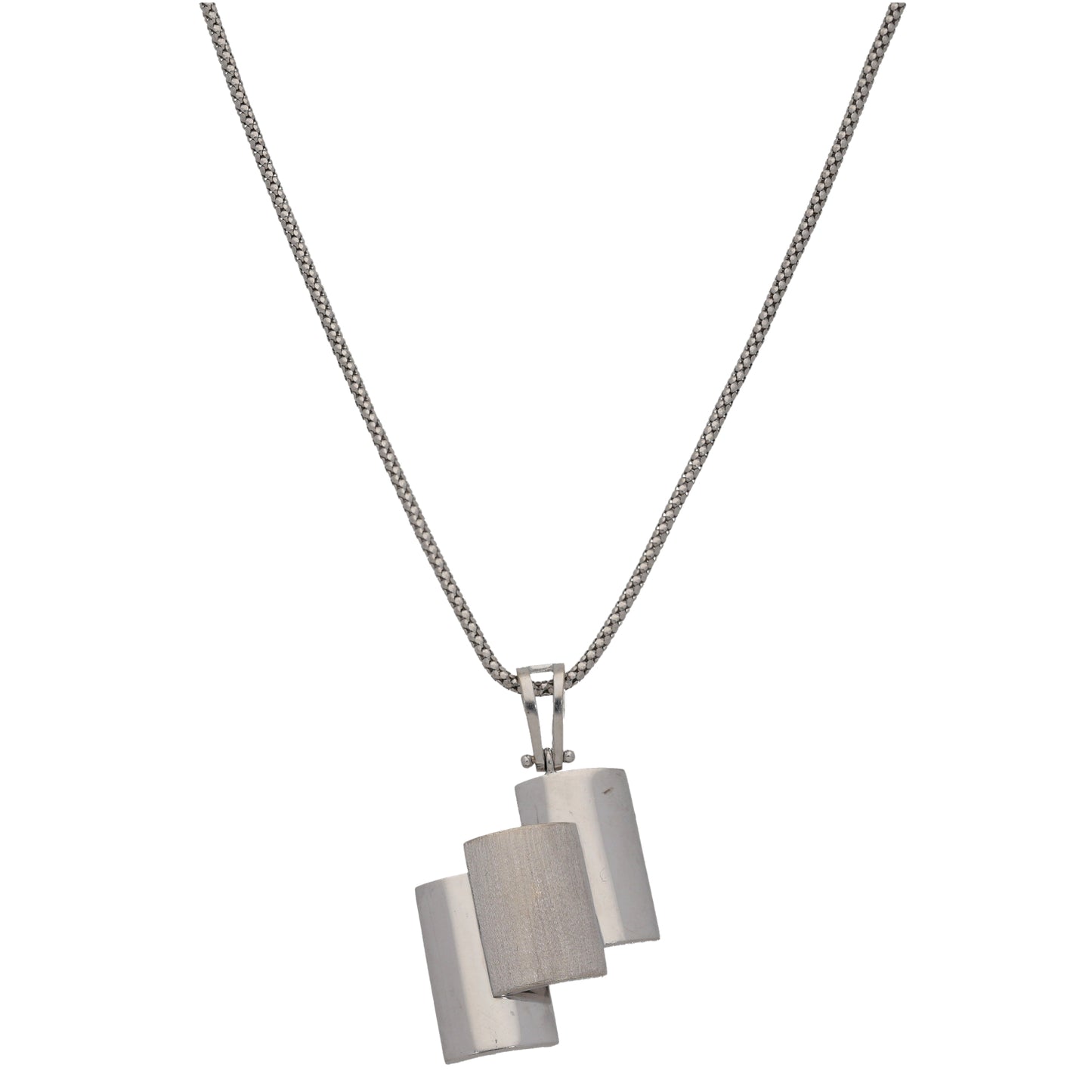 18ct White Gold Earrings & Pendant Set