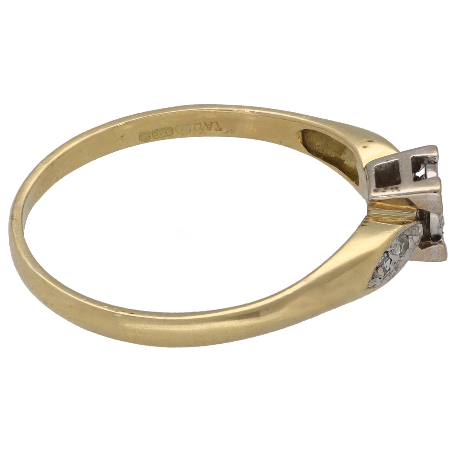 18ct Gold 0.12ct Diamond Solitaire Ring With Accent Stones Size Q