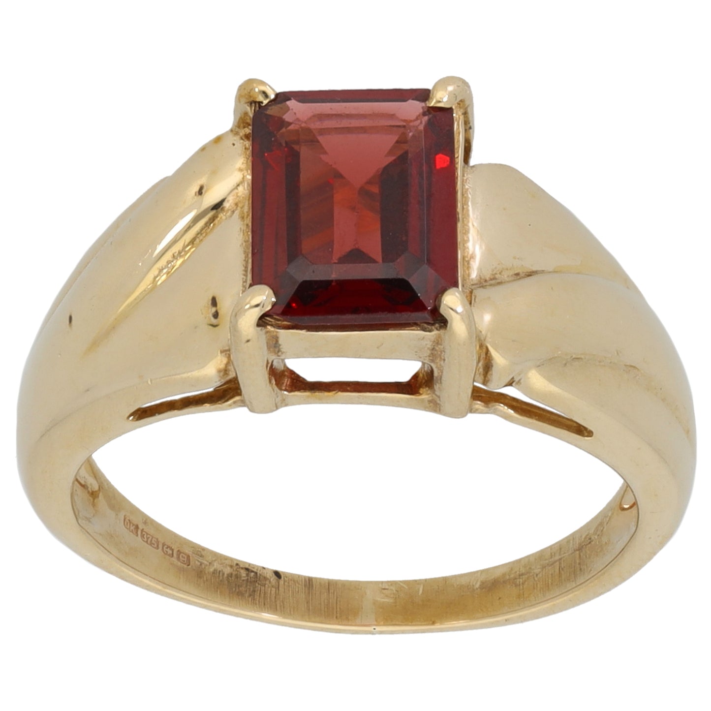 9ct Gold Garnet Single Stone Ring Size L