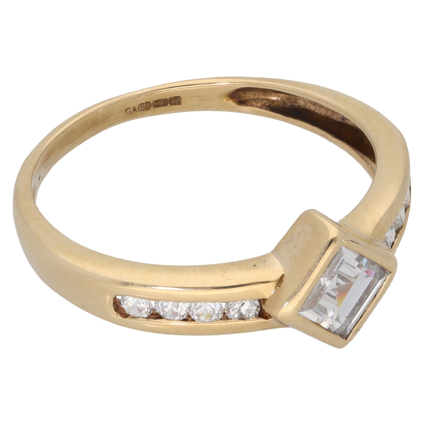 9ct Gold Cubic Zirconia Single Stone Ring with Accent Stones Size R