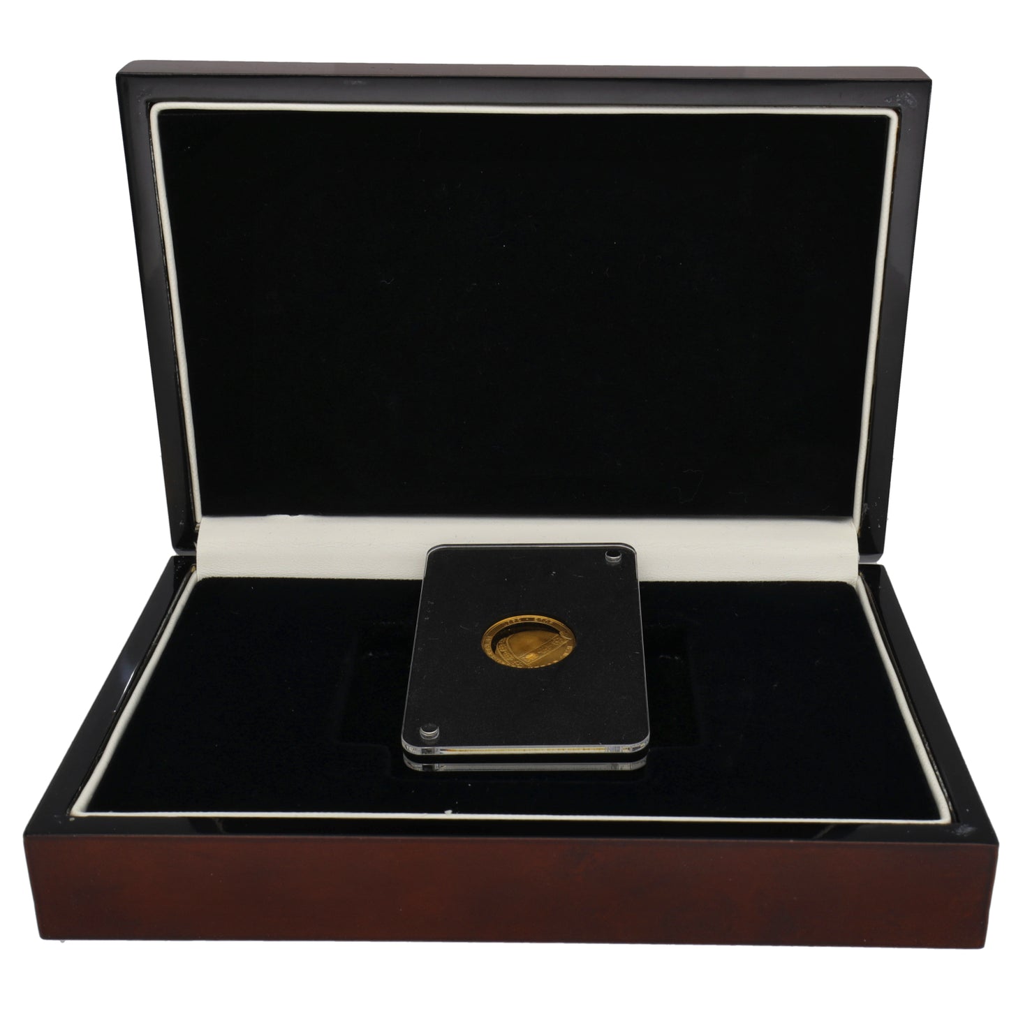 22ct Gold Queen Elizabeth II Sapphire Jubilee 1/10 Crown 2017