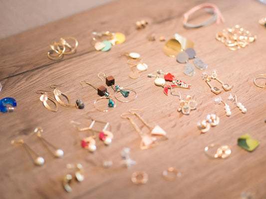 8 Popular Types of Earrings: A Style Guide