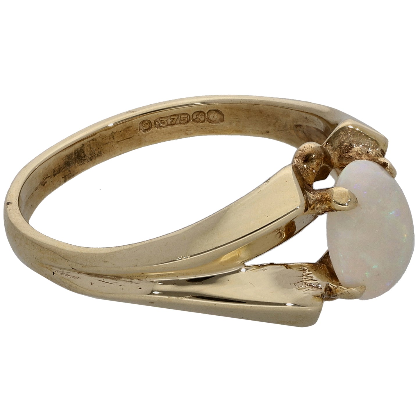 9ct Gold Opal Single Stone Ring Size O