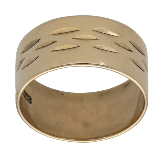 9ct Gold Patterned Wedding Ring Size M