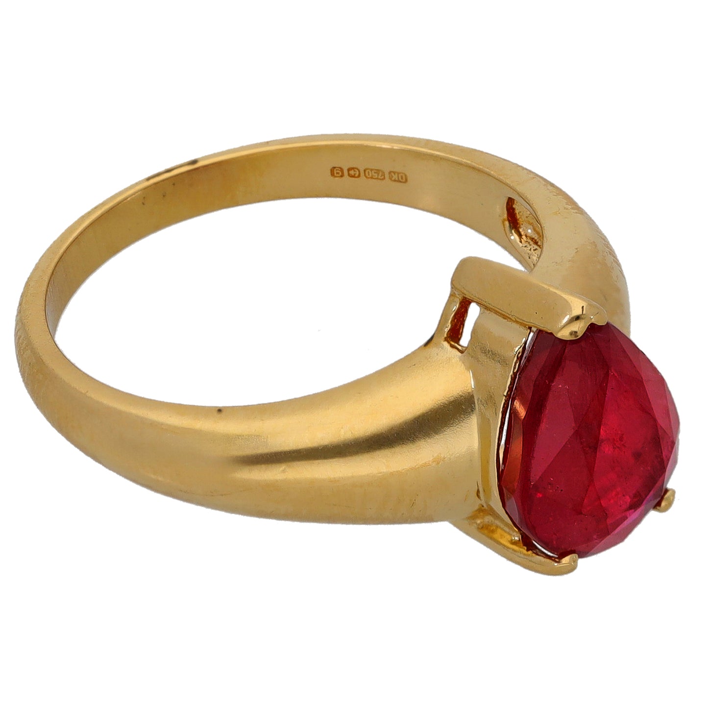 18ct Gold Ruby Single Stone Ring Size N