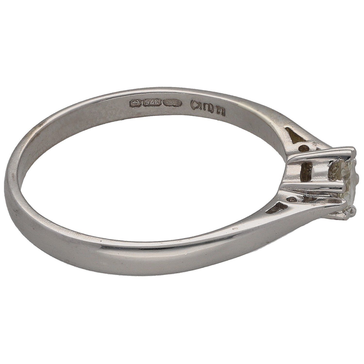 9ct white gold solitaire ring side view, engraved band and round diamond in prongs