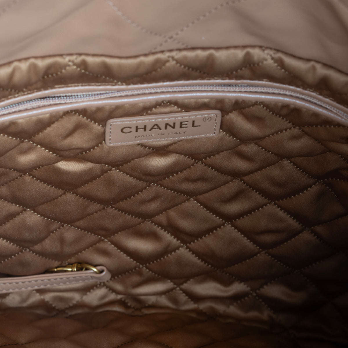 Chanel 22 Plain Leather Tote Bag - Brown